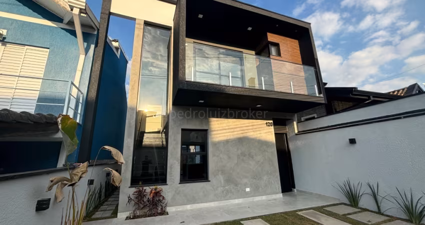 Lindo sobrado de alto padrão no Villa Verde em Franco da Rocha