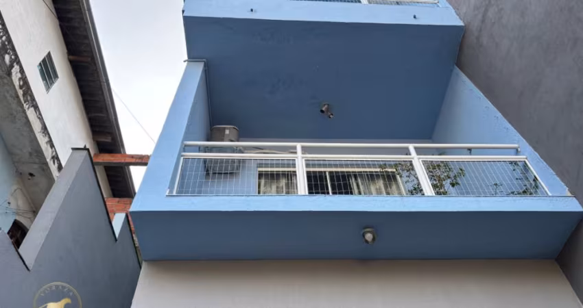 Sobrado à Venda em Laranjeiras - Caieiras