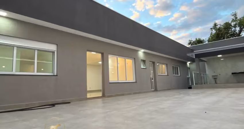 Casa com 3 quartos à venda na Rua Tucano, 454, Laranjeiras, Caieiras