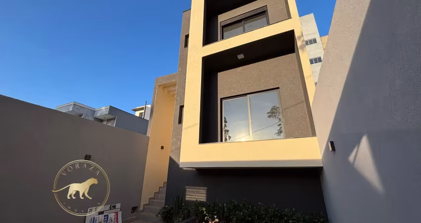 Casa com 3 quartos à venda na Rua Ronolpha Dártora Sobreiro, 239, Laranjeiras, Caieiras
