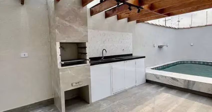 Casa térrea de esquina com piscina, churrasqueira e amplo espaço pra sua família