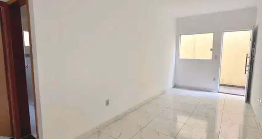 Geminada térrea com 2 dorm 1 suíte quintal privativo 1 vaga e laudo de 355 mil