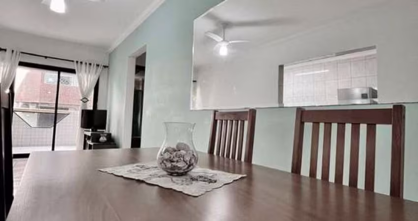 Amplo e Aconchegante! Apartamento Perfeito para Casais a uma Quadra da Praia!