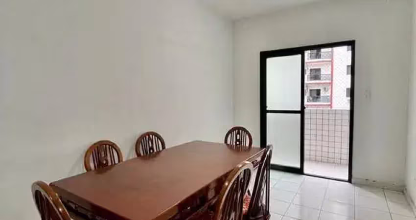 Apartamento de frente 1 dormitório 1 vaga com sacada e armários 300m da praia