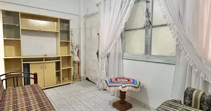 Apartamento 1 dormitório 1 vaga mobiliado 2o andar escadas 500m da praia