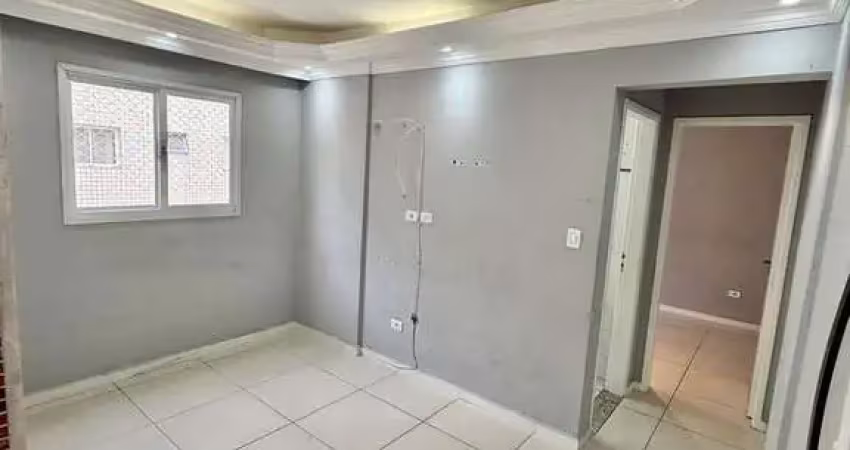 Apartamento 1 dormitório 1 vaga com elevador e piscina a 300m da praia