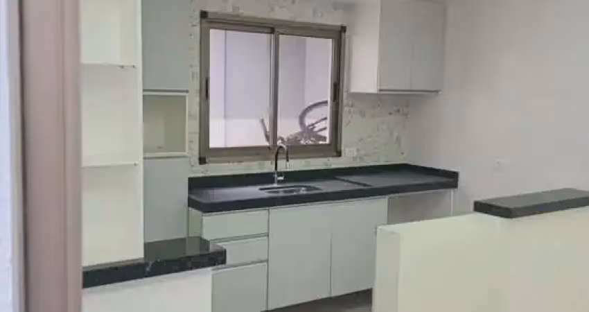 Casa sobradada geminada em condomínio 2 dormitórios 1 vaga estuda financiamento