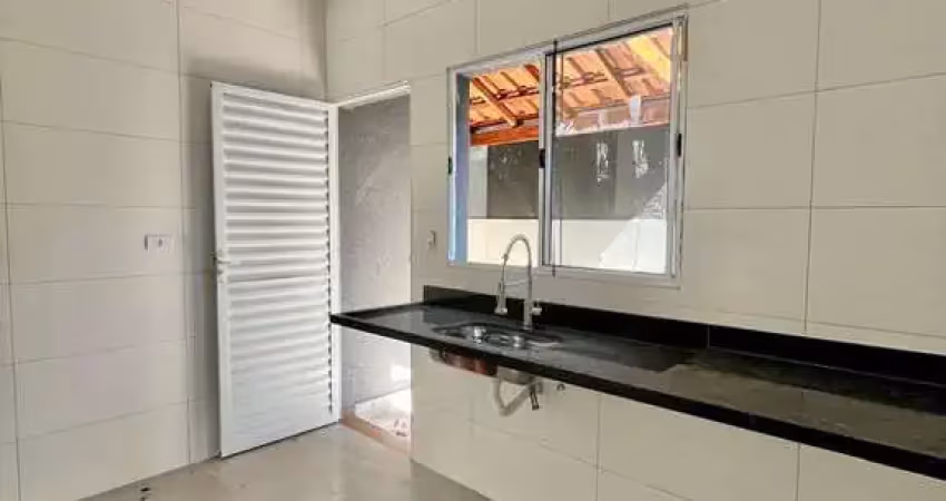 Sobrado em condomínio [fundos] quintal com churrasqueira pronta para financiar