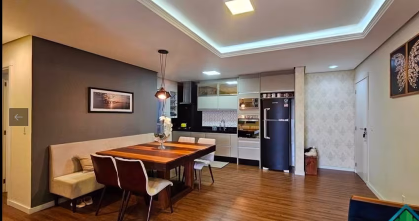 Apartamento mobiliado em ótima localização no bairro Praia Comprida.