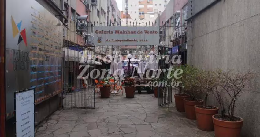Prédio com 2 salas para alugar na Avenida Independência, 1211, Independência, Porto Alegre