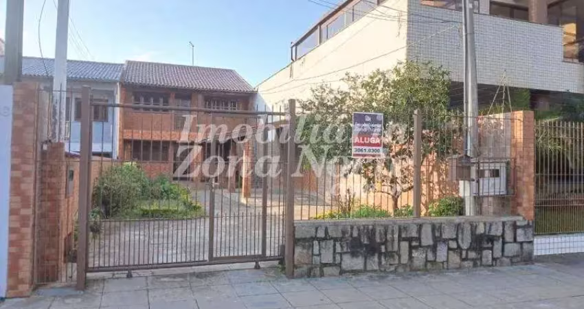 Casa com 2 quartos para alugar na Rua Barão de Itaqui, 44, Passo da Areia, Porto Alegre
