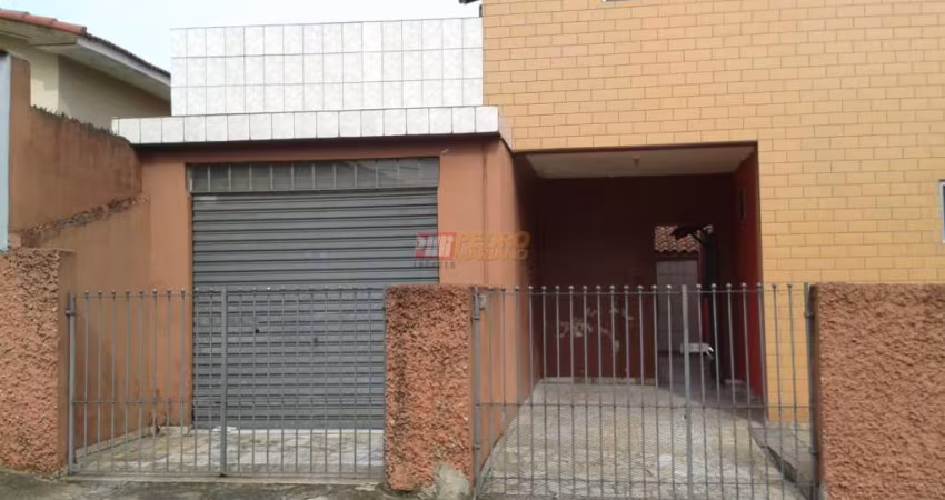 Sobrado com Salão Comercial no Bairro Pauliceia em São Bernardo do Campo.