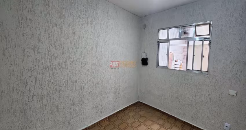 Sobrado Fundos no Bairro Vila Palmares em Santo André