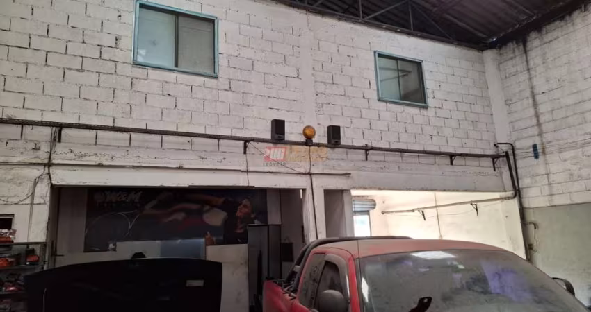 Galpão no Bairro Vila Sacadura Cabral em Santo André
