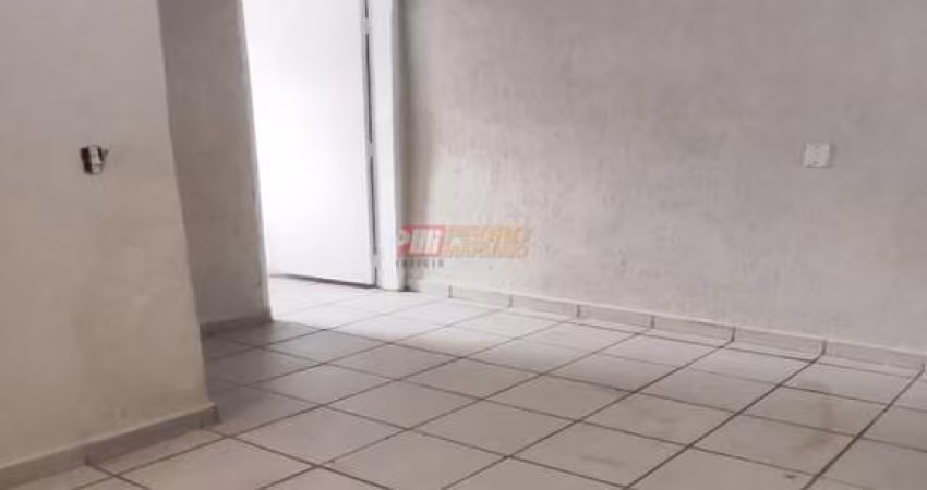 Casa térrea no Bairro Vila Palmares em Santo André .