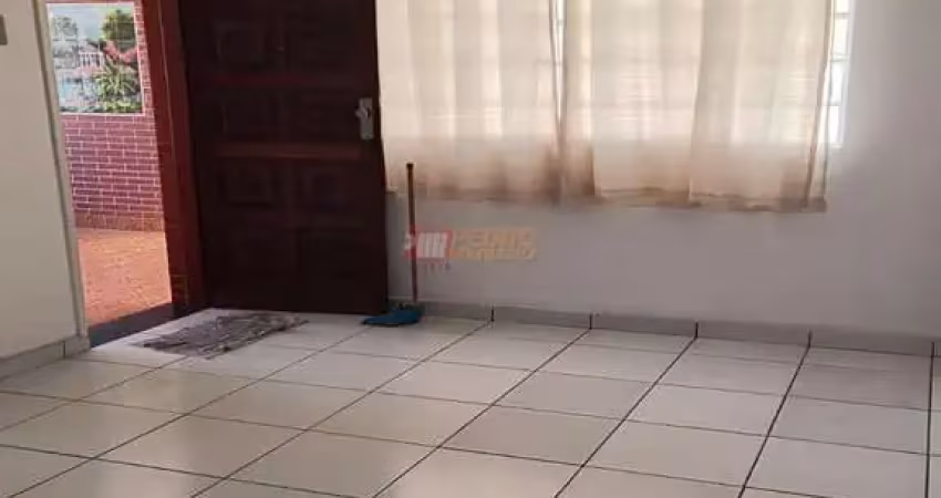 Casa com 3 quartos para alugar na Constantino Moura Batista, 478, Mauá, São Caetano do Sul