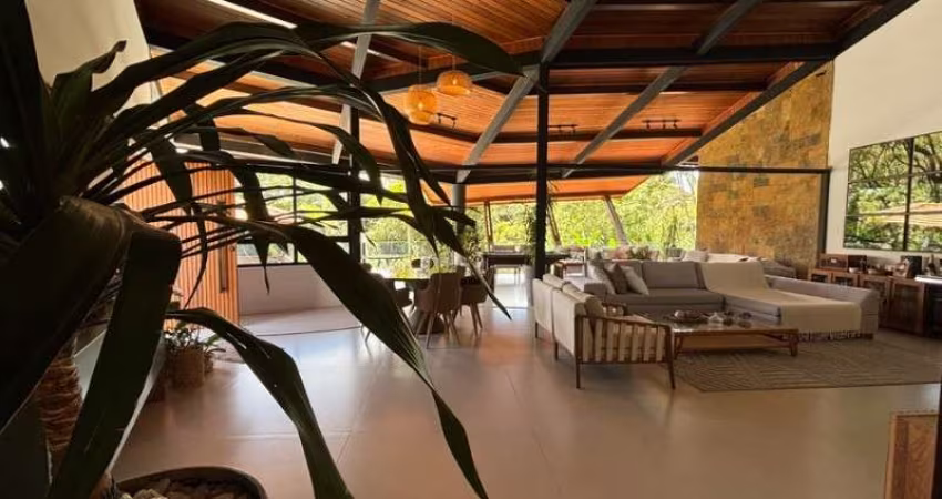 Casa moderna e Criativa a venda no Encontro das Aguas