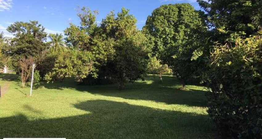 Terreno condominio Encontro das Aguas 6.800 m2 plano e centralizado arvores frutiferas