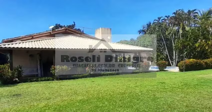 Casa térrea a venda em quadra interna no encontro das águas