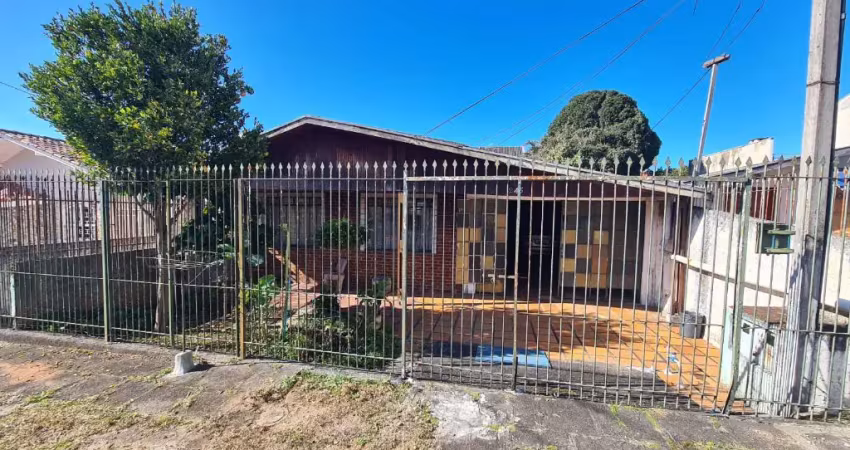 Casa com 3 quartos à venda na Rua Érico Andretta, 245, Xaxim, Curitiba