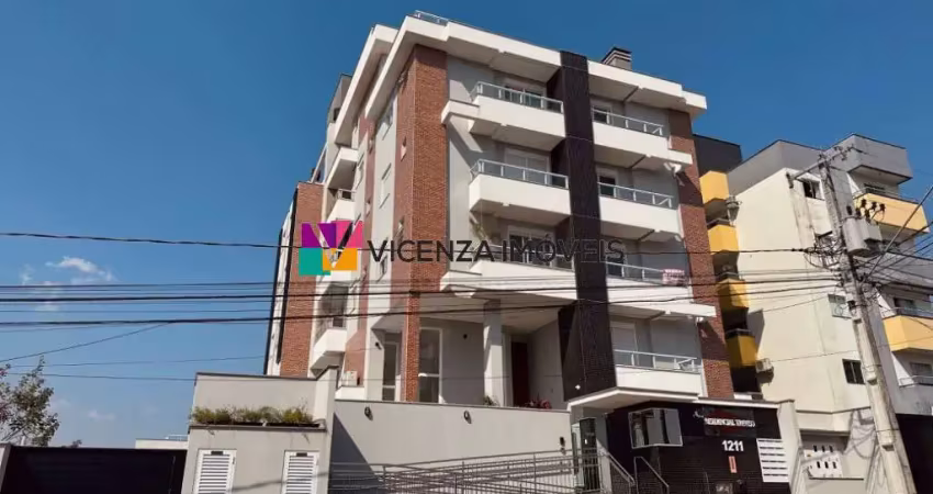 Apartamento com 3 dormitórios, sendo 1 suíte, 2 vagas de garagem, bairro Costa e Silva - Joinville/SC.