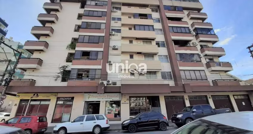 Apartamento de três dormitórios  com elevador, churrasqueira com sacada , garage
