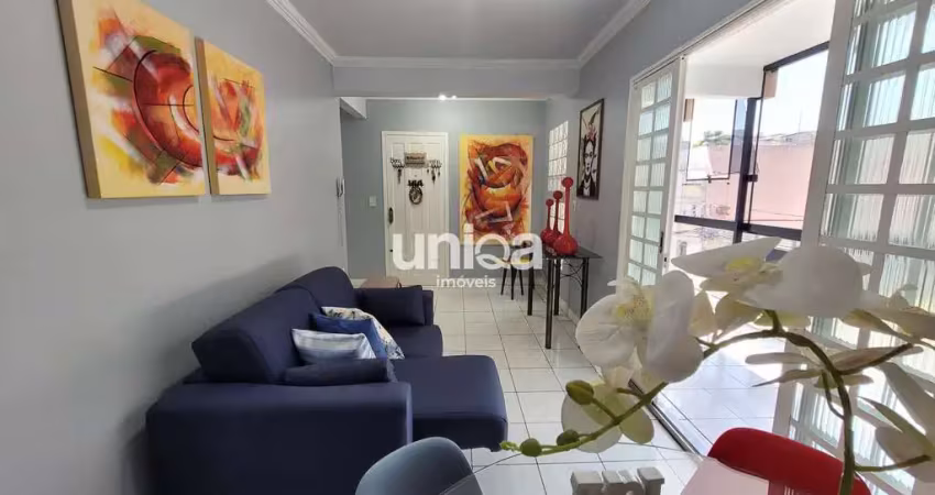 Apartamento mobiliado de 03 dormitórios com 01 suíte possui sacada com churrasqu