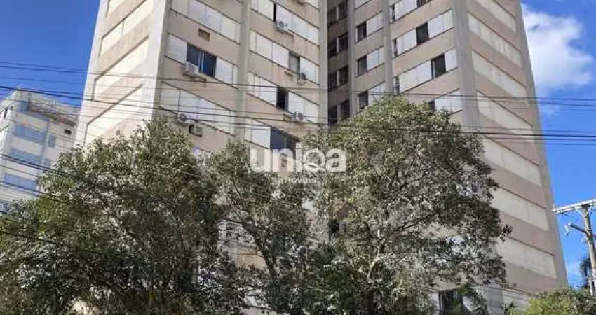 Apartamento de 02 dormitórios escritório 02 banheiros todo reformado mobiliado e