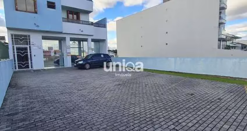 Loja térrea para alugar em camobi com 240m2 com estacionamento próximo a rótula