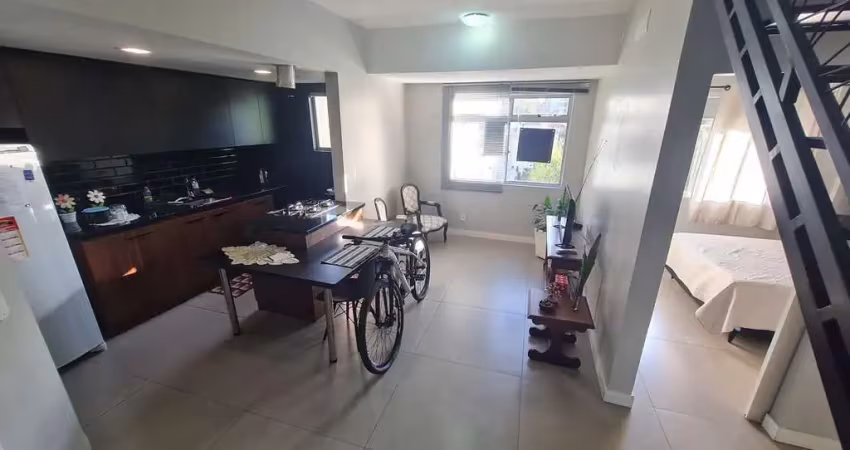 Apto tipo duplex com terraço linda vista 02 quartos garagem no centro sta maria