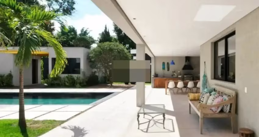 Casa a venda com 5 quartos e 5 banheiros à venda, 1200 m²