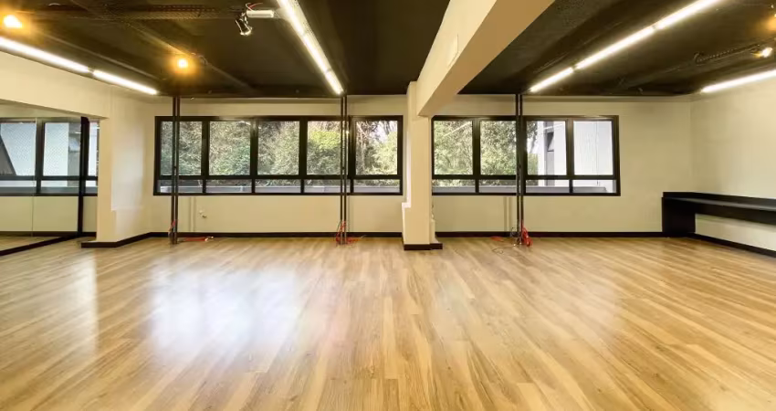 Sala comercial com 3 salas para alugar na Avenida Anita Garibaldi, 850, Cabral, Curitiba