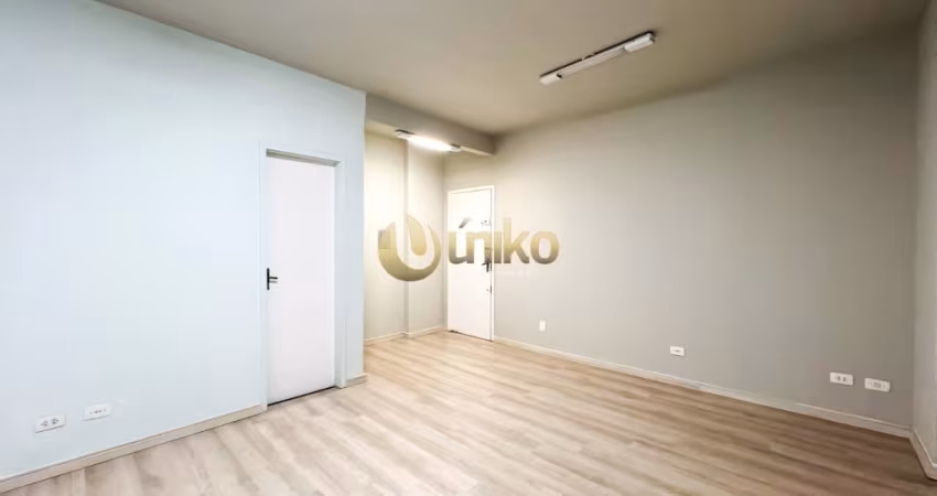 Sala Comercial para Locação ou Venda no Centro de Curitiba