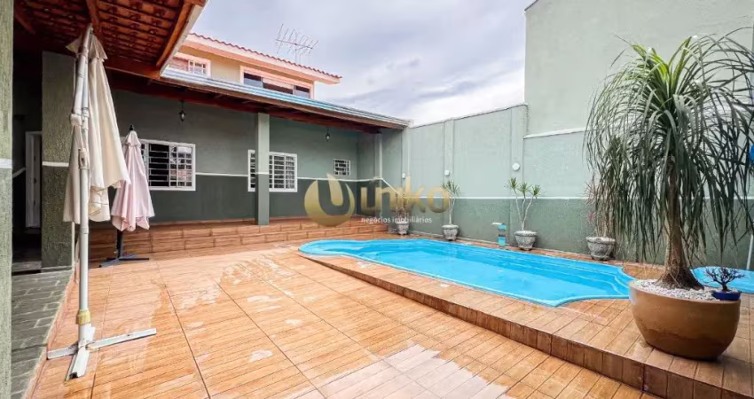 Casa com 4 quartos à venda na Rua Mário Andriguetto, 218, Costeira, São José dos Pinhais