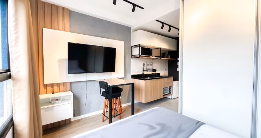 Studio Mobiliado CWBe Residence