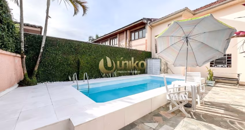 Linda Casa Térrea com Edícula e Piscina
