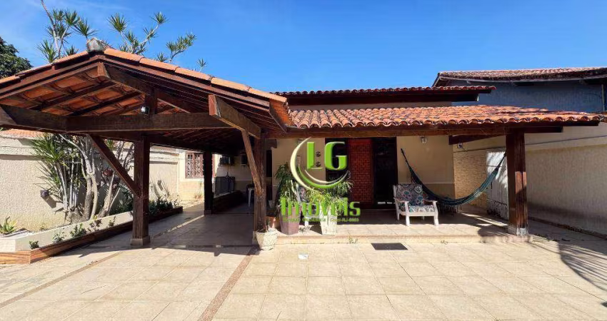 Casa com 3 Quartos à venda por R$ 860.000 - Itaipu - Niterói/RJ
