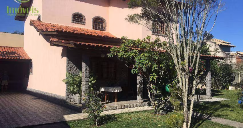 Casa com 3 Quartos para alugar, 211 m² por R$ 8.412/mês - Camboinhas - Niterói/RJ