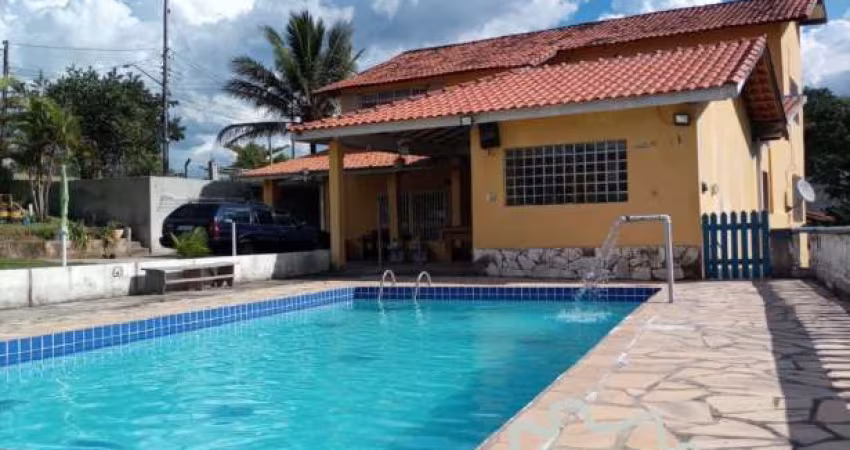 LINDA CHÁCARA COM 2.200 M² EM SÃO JOSÉ DOS CAMPOS!