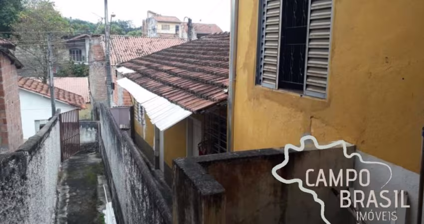 Casa no alto da ponte.