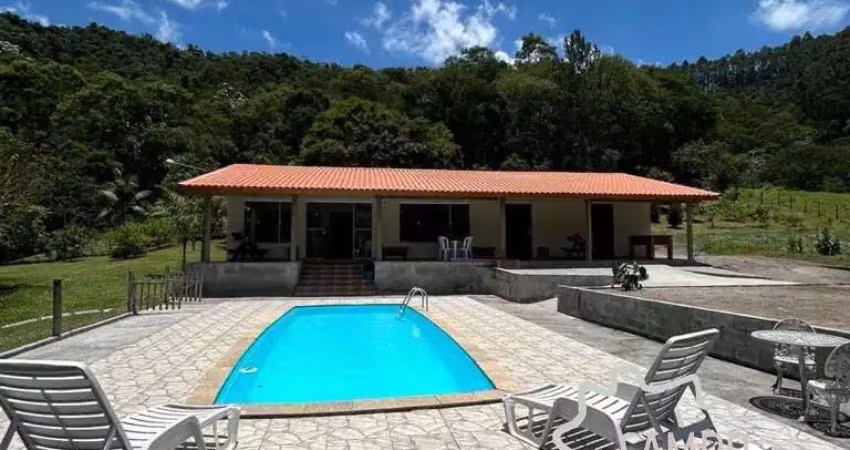 Chácara / sítio com 4 quartos à venda na Estrada Principal, Zona Rural, Salesópolis