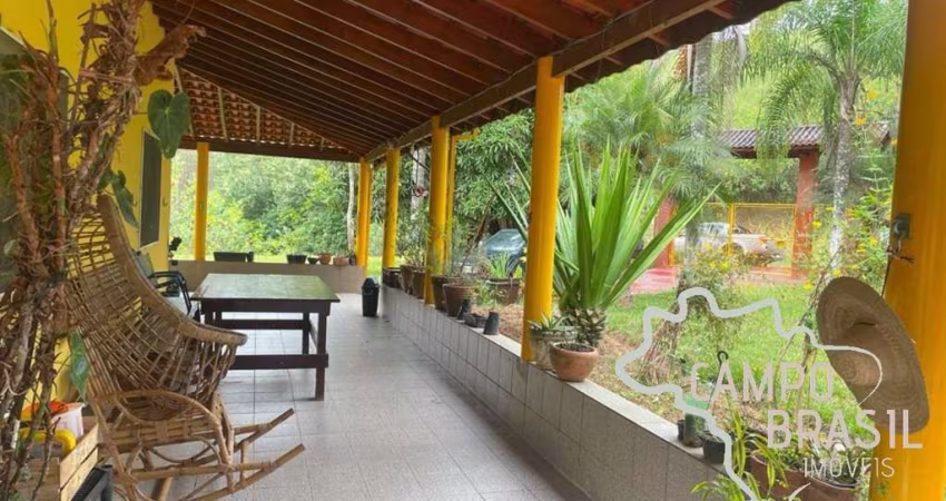 MARAVILHOSA CHÁCARA 3.900M² EM MONTEIRO LOBATO !