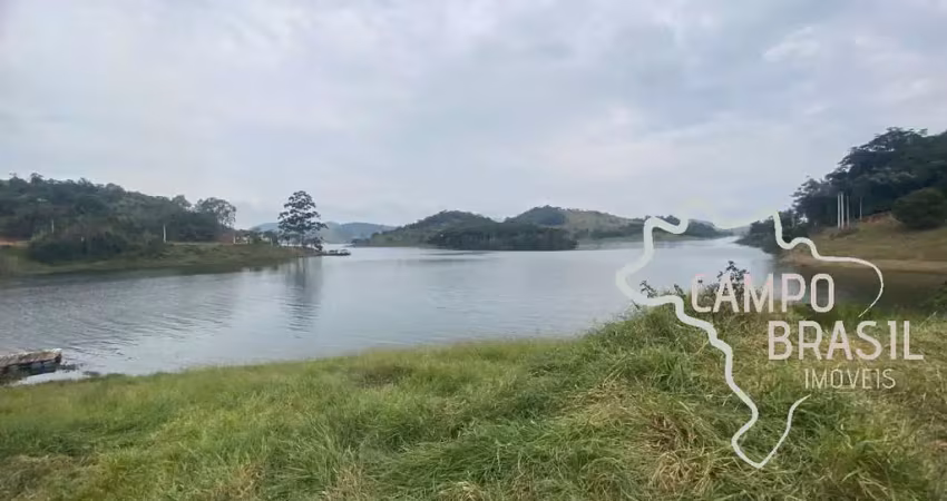 Fazenda de 101 hectares com estrutura pronta para manejo! extensão de 2km na represa!
