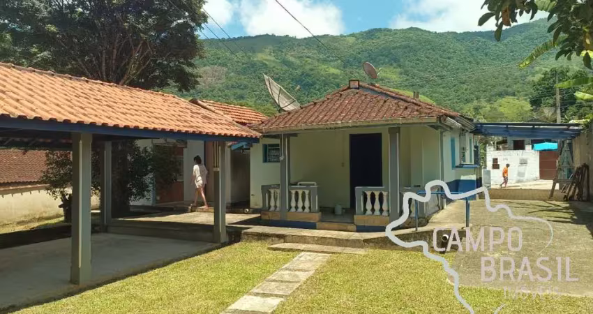 Casa com terreno de 1.300m², com edícula e rancho de churrasqueira! localização privilegiada em monteiro lobato.