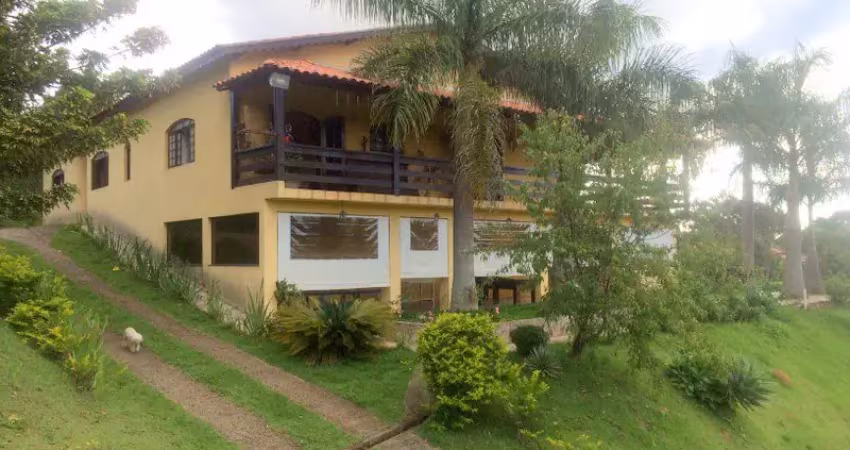 CO00240 - CASA EM CONDOMÍNIO Á VENDA COM 5 DORMITÓRIOS, EM MAIRINQUE - SP