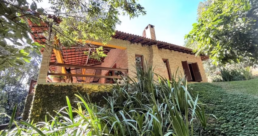 CO00386 - CASA ESTILO RUSTICO EM CONDOMÍNIO FECHADO RESTINGA VERDE, SÃO ROQUE - SP.
