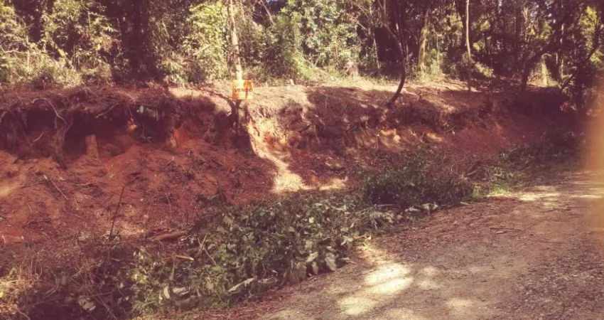TE00184 - TERRENO DE 2.555M² E 100¢ PLANO, EM SÃO ROQUE - SP