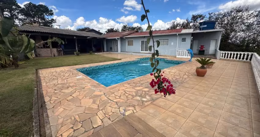 *chácara à venda em mairinque – porteira fechada-terreno de 1.000 m² 03 quartos*