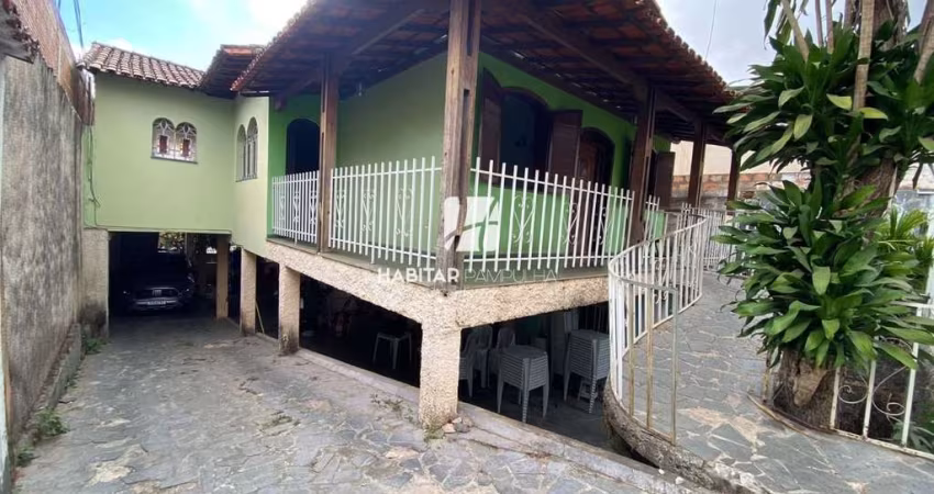 Casa com 4 quartos à venda na Santa Mônica, Belo Horizonte 