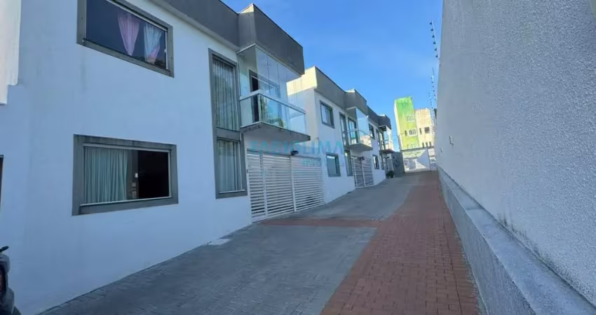 Casa a venda 3 suítes em buraquinho, lauro de freitas, condomínio